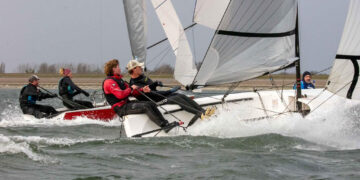 Gillard & Gray make it from 2/2 with Datchet Flyer victory